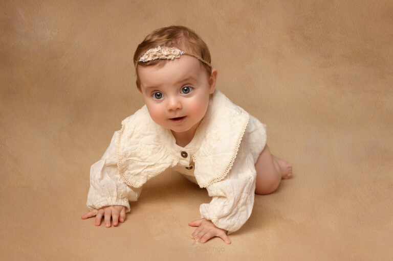 Photographe b&eacute;b&eacute; ma premi&egrave;re ann&eacute;e pr&egrave;s de Voiron, Grenoble, Chamb&eacute;ry et Bourgoin-Jallieu