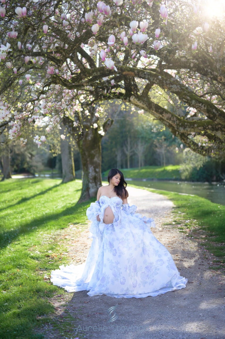 Aur&eacute;lie-Stavinga-Photographe-Isere-Chamb&eacute;ry-Grenoble-Bourgoin-Jallieu-Voiron-Saint-geoire-en-valdaine-Pont-de-beauvoisin-seance-photo-magnolia-grenoble-voiron-grossesse