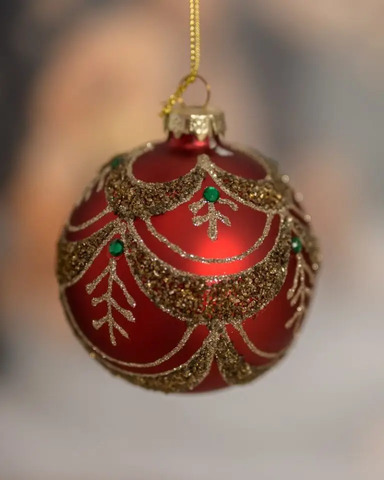 Boule de Noël, décor mystère des séances de Noël du Studio Stavinga